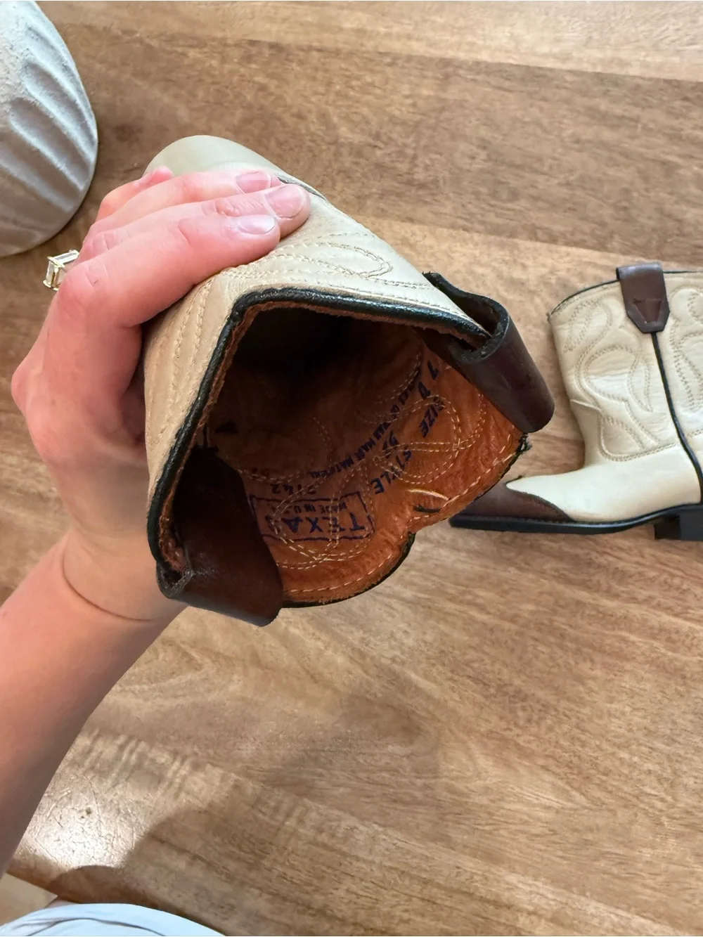 Vintage Texas Brand Kids Cowboy Boots Youth Size 7D Tan Brown Leather Made USA